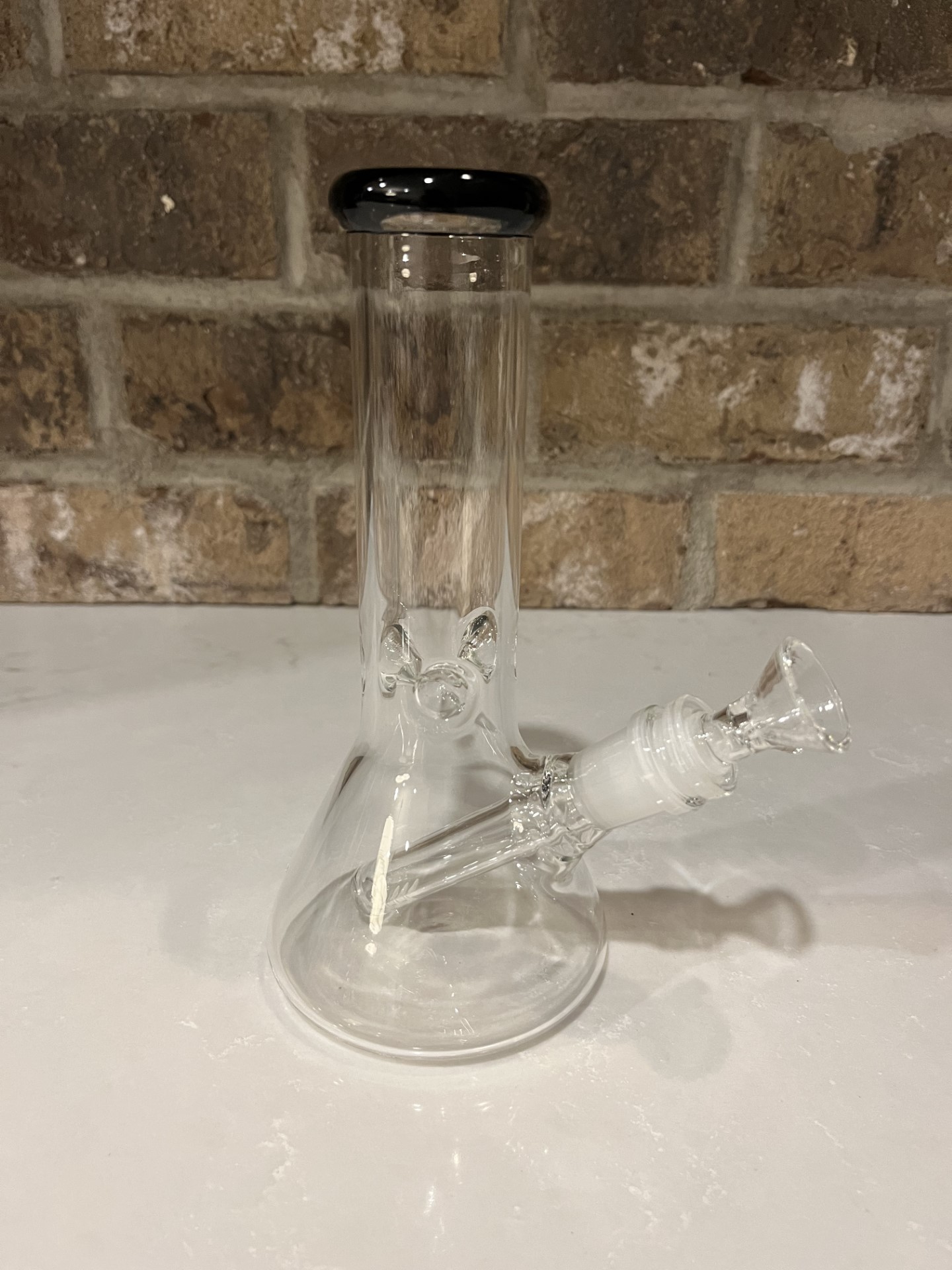 8" Colored Rim Glass Bong
